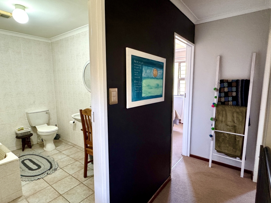 3 Bedroom Property for Sale in Glen Ive Western Cape